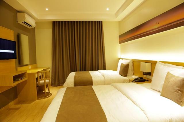 Icove Beach Hotel Olongapo Dış mekan fotoğraf
